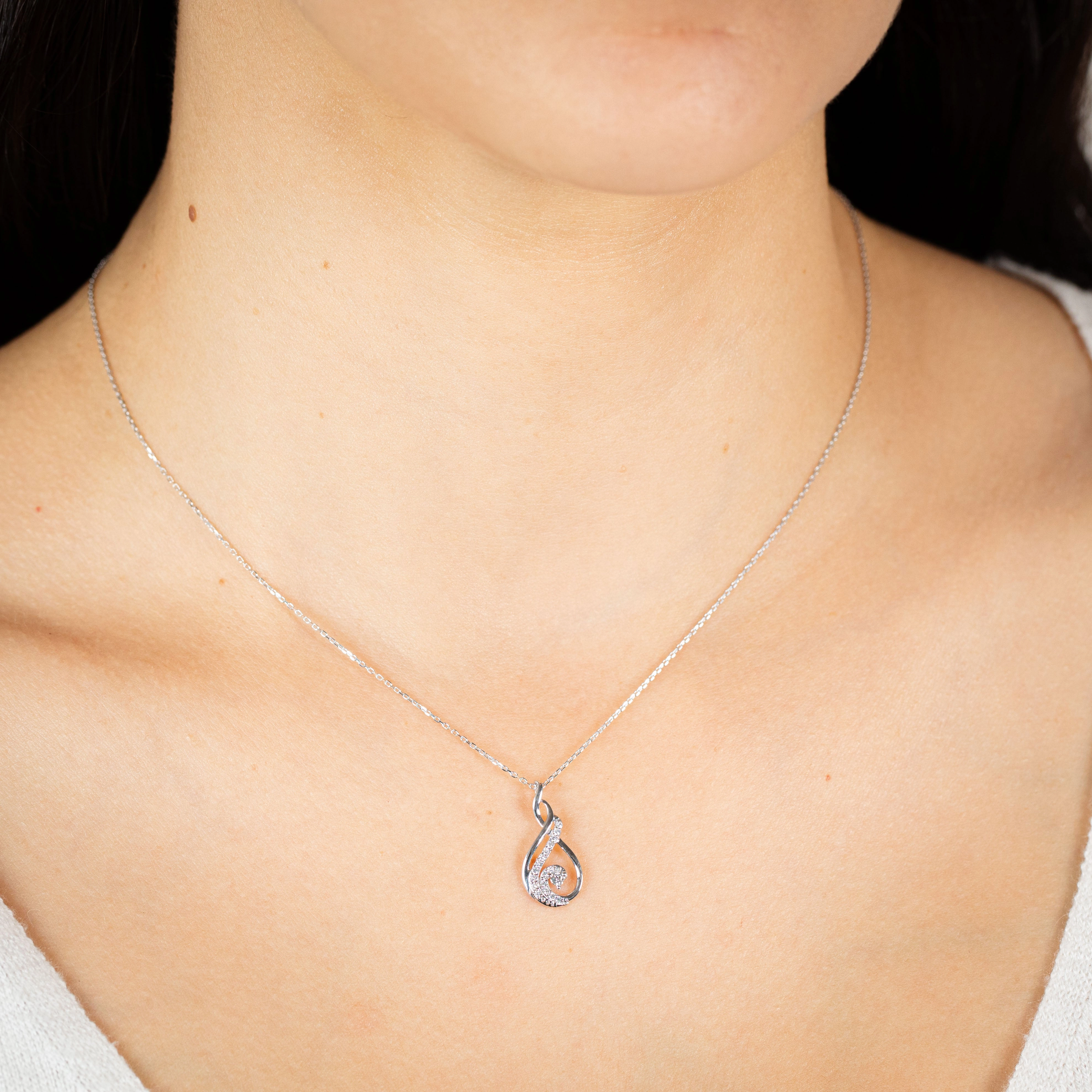 9ct White Gold 1/10 Carat Luminesce Lab grown Diamond Pendant on 42cm Chain