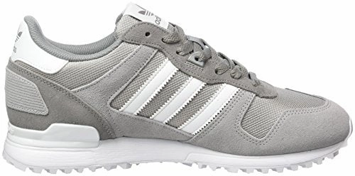 adidas Herren ZX 700 Sneaker. Grau (Ch Solid Grey/FTWR White/MGH Solid Grey). 46 EU