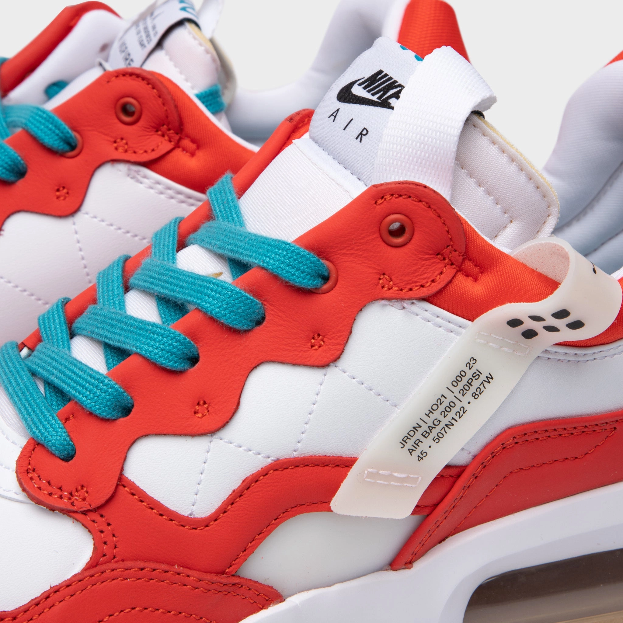 Jordan MA2 Chile Red / White - Cyber Teal