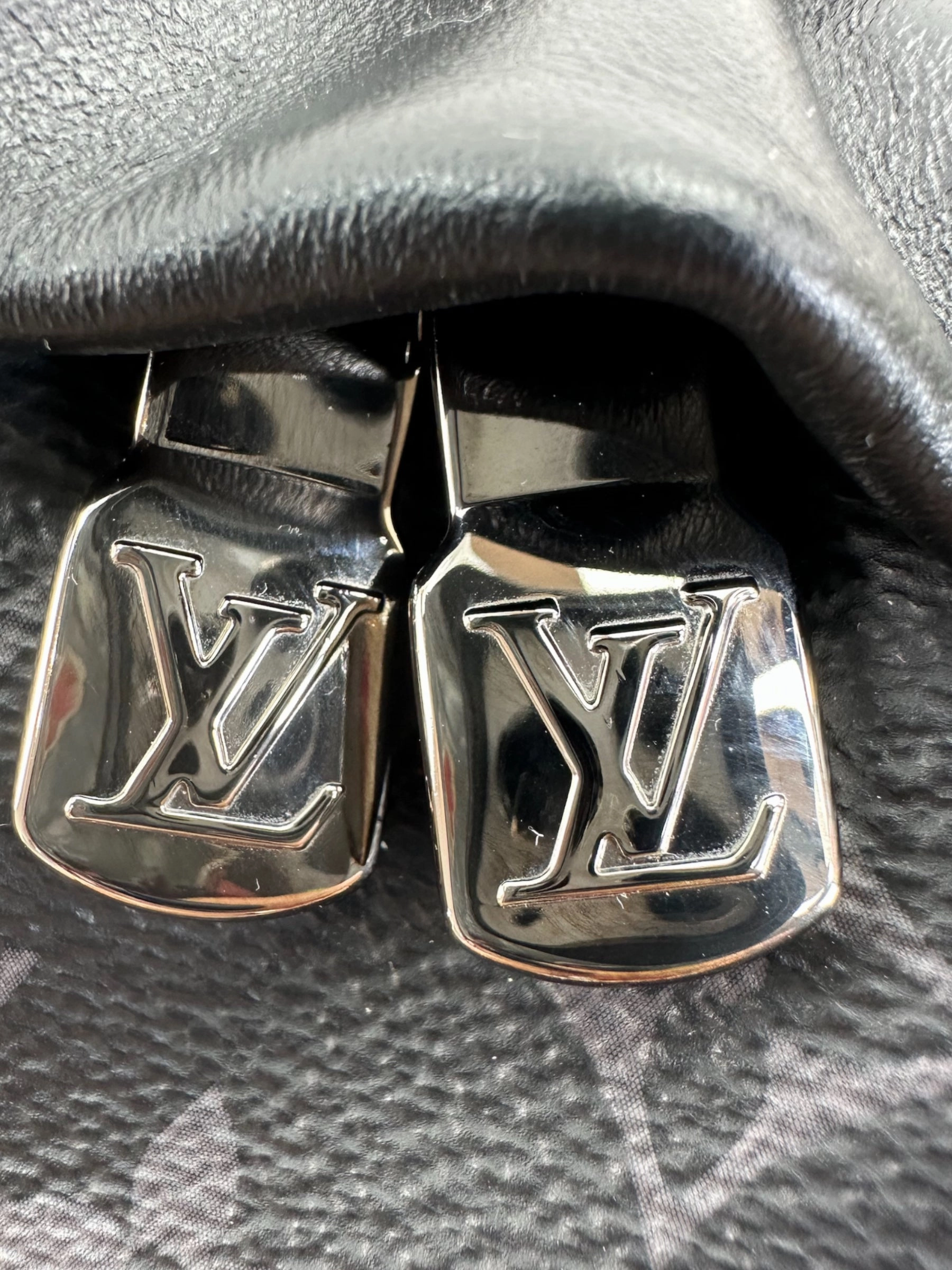 Louis Vuitton Elipse Monogram Canvas Discovery PM Bum Bag