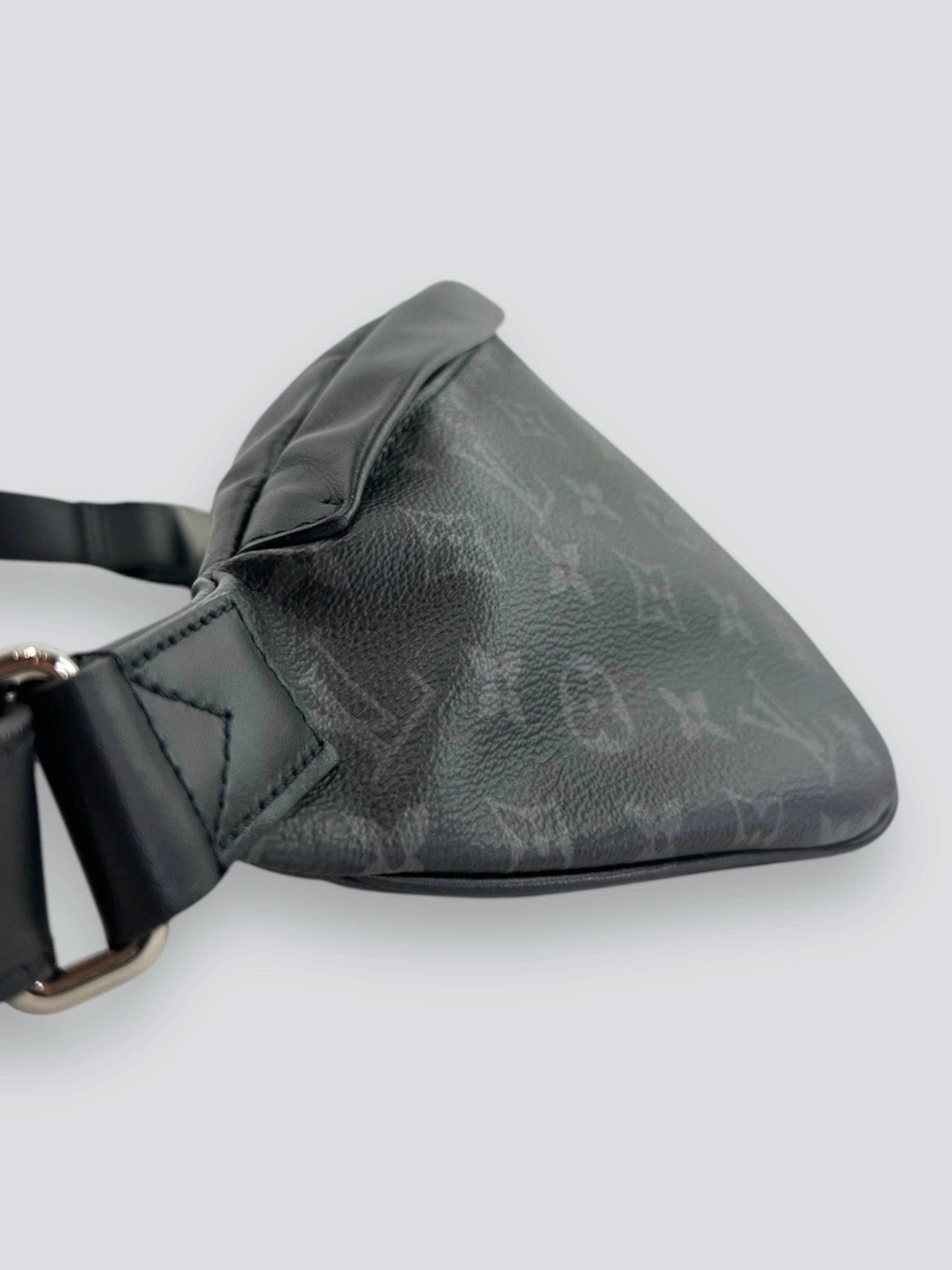 Louis Vuitton Elipse Monogram Canvas Discovery PM Bum Bag