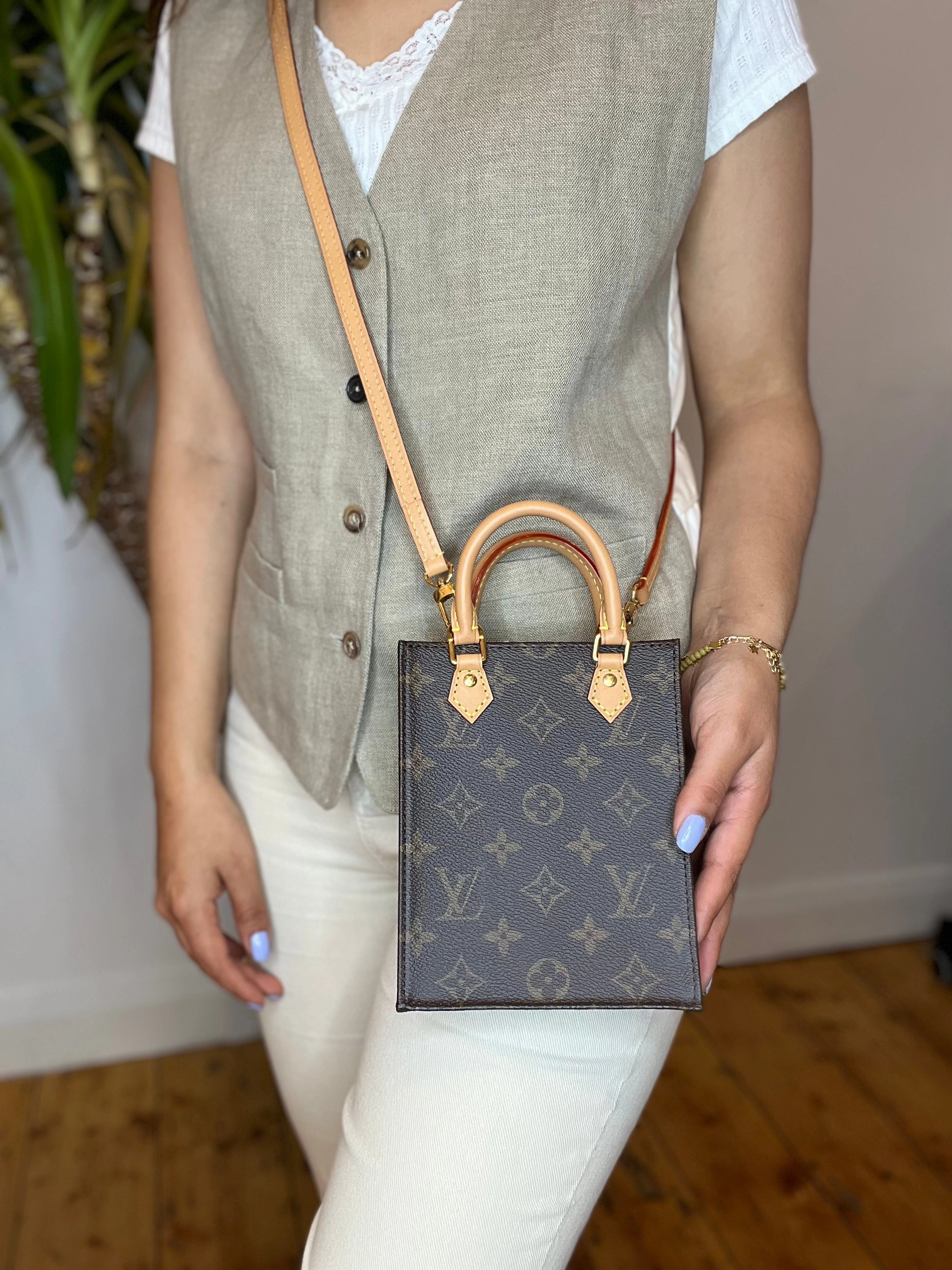 Louis Vuitton Monogram Canvas Mini Sac Plat Crossbody