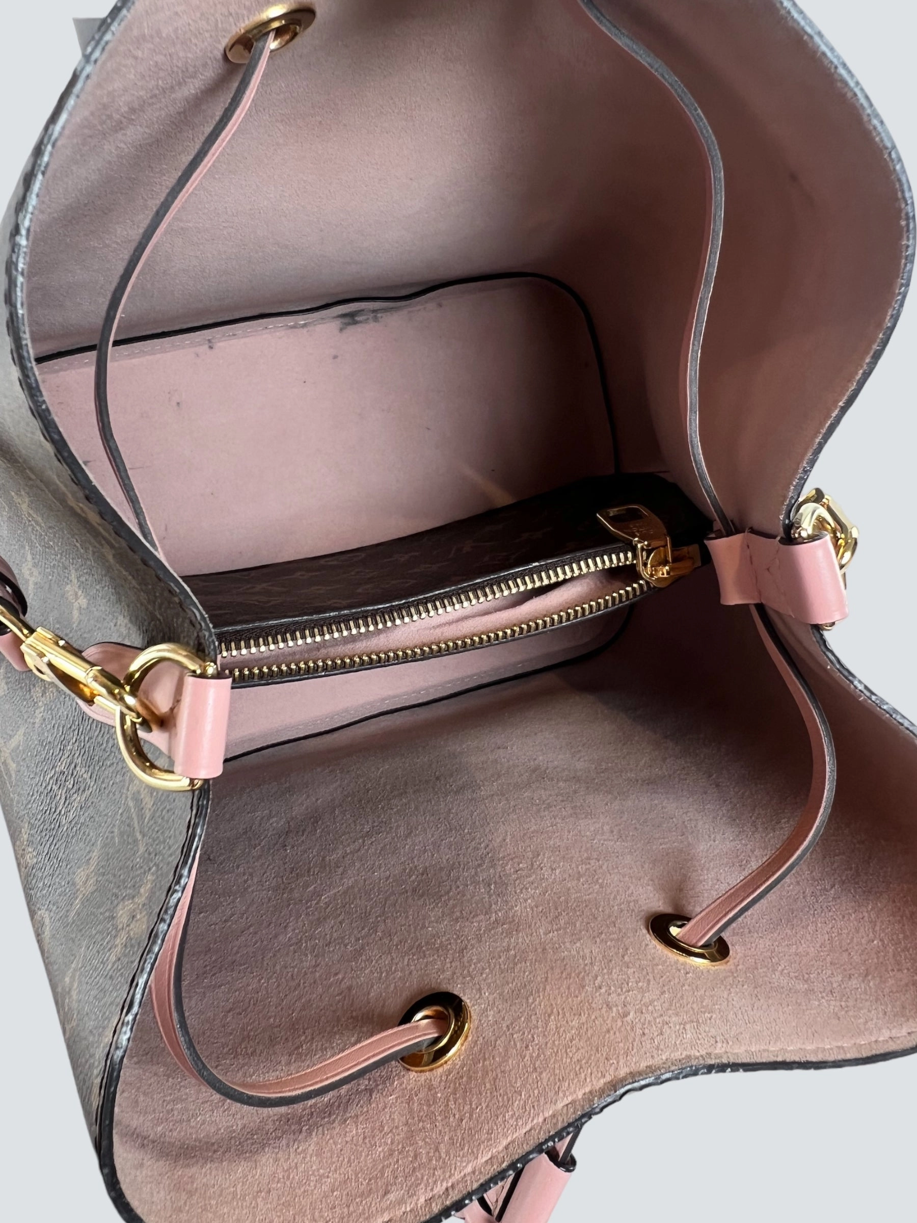 Louis Vuitton Monogram Canvas Neo Noe  Handbag