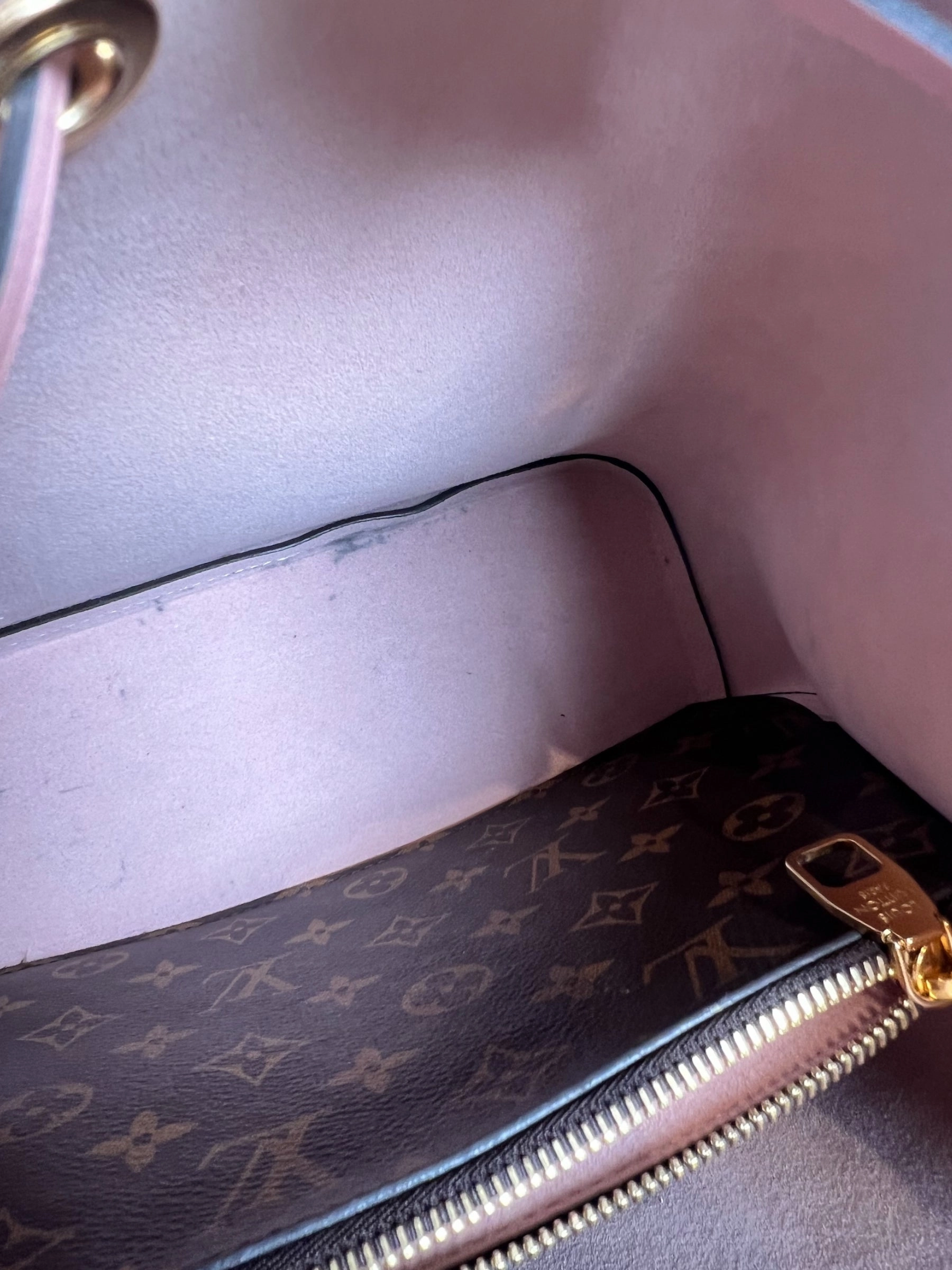 Louis Vuitton Monogram Canvas Neo Noe  Handbag