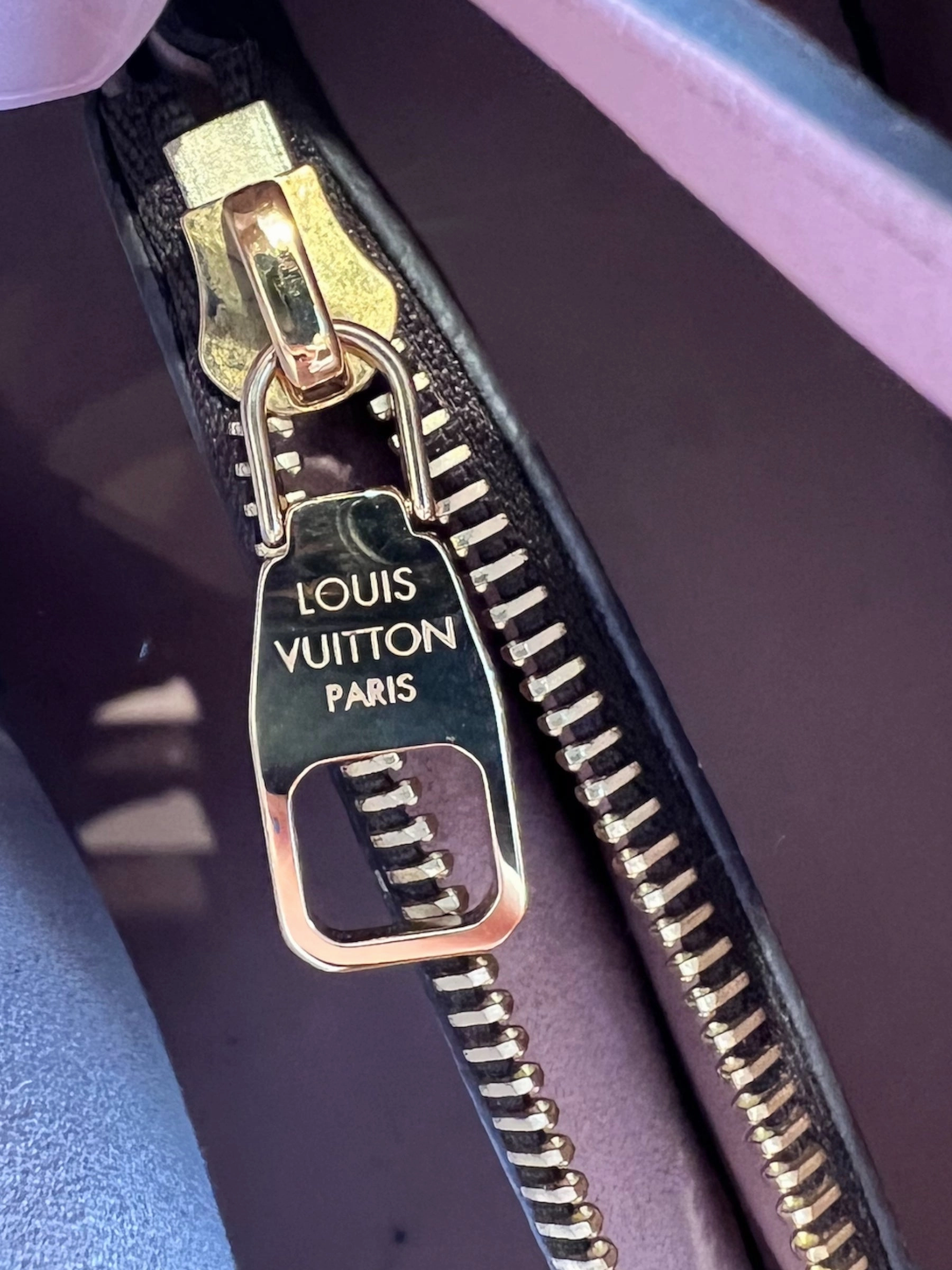 Louis Vuitton Monogram Canvas Neo Noe  Handbag