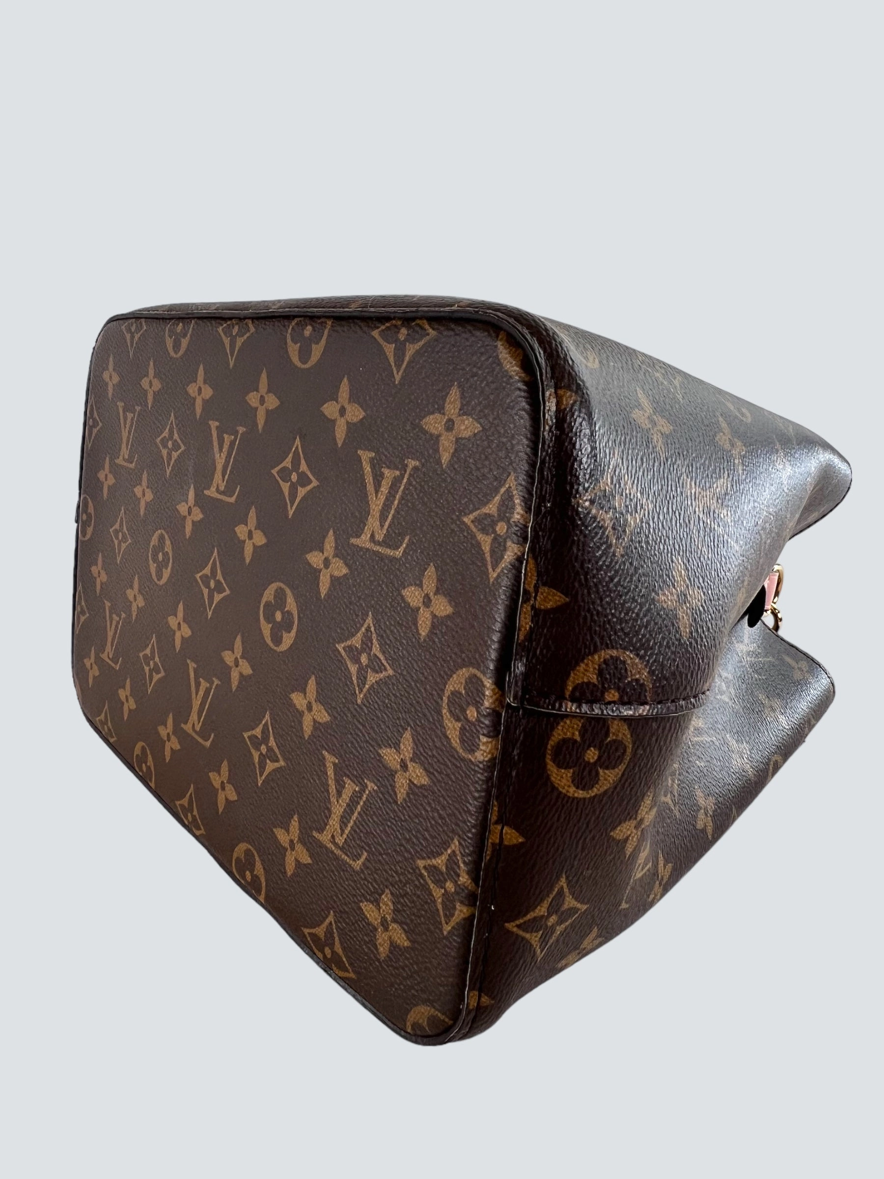 Louis Vuitton Monogram Canvas Neo Noe  Handbag