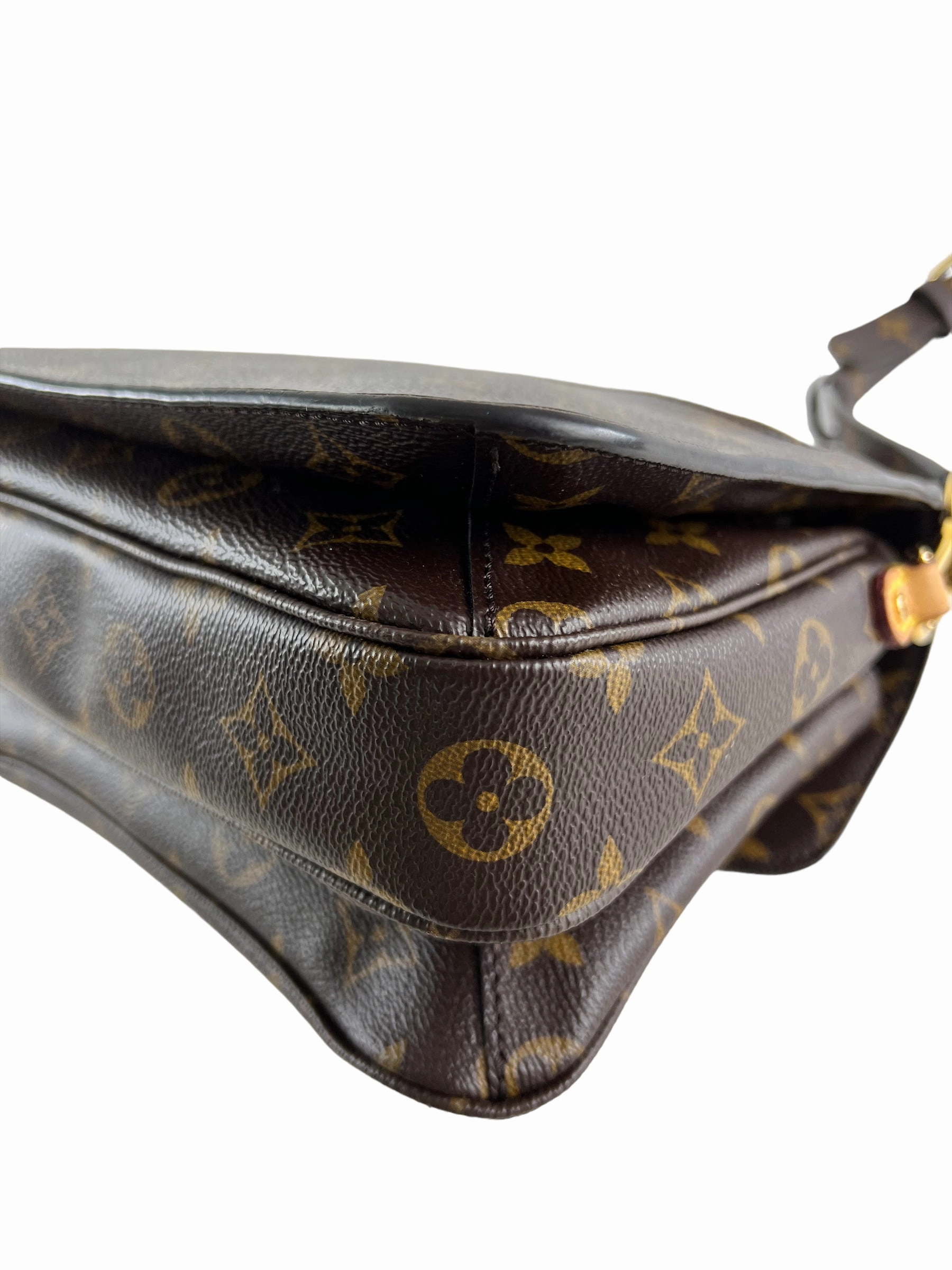 Louis Vuitton Monogram Canvas Pochette Metis Crossbody