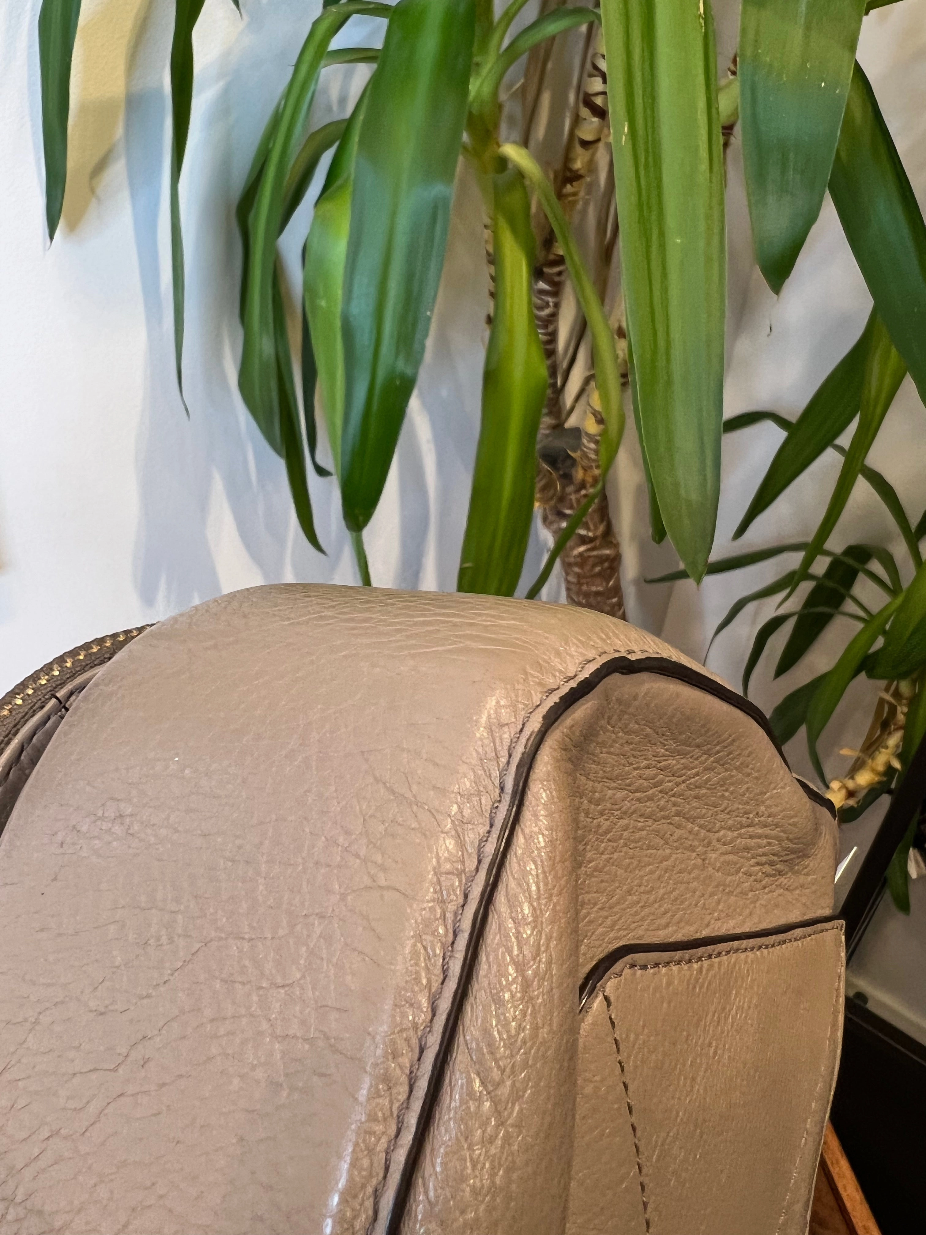 Marc Jacobs Grey Leather Recruit Crossbody