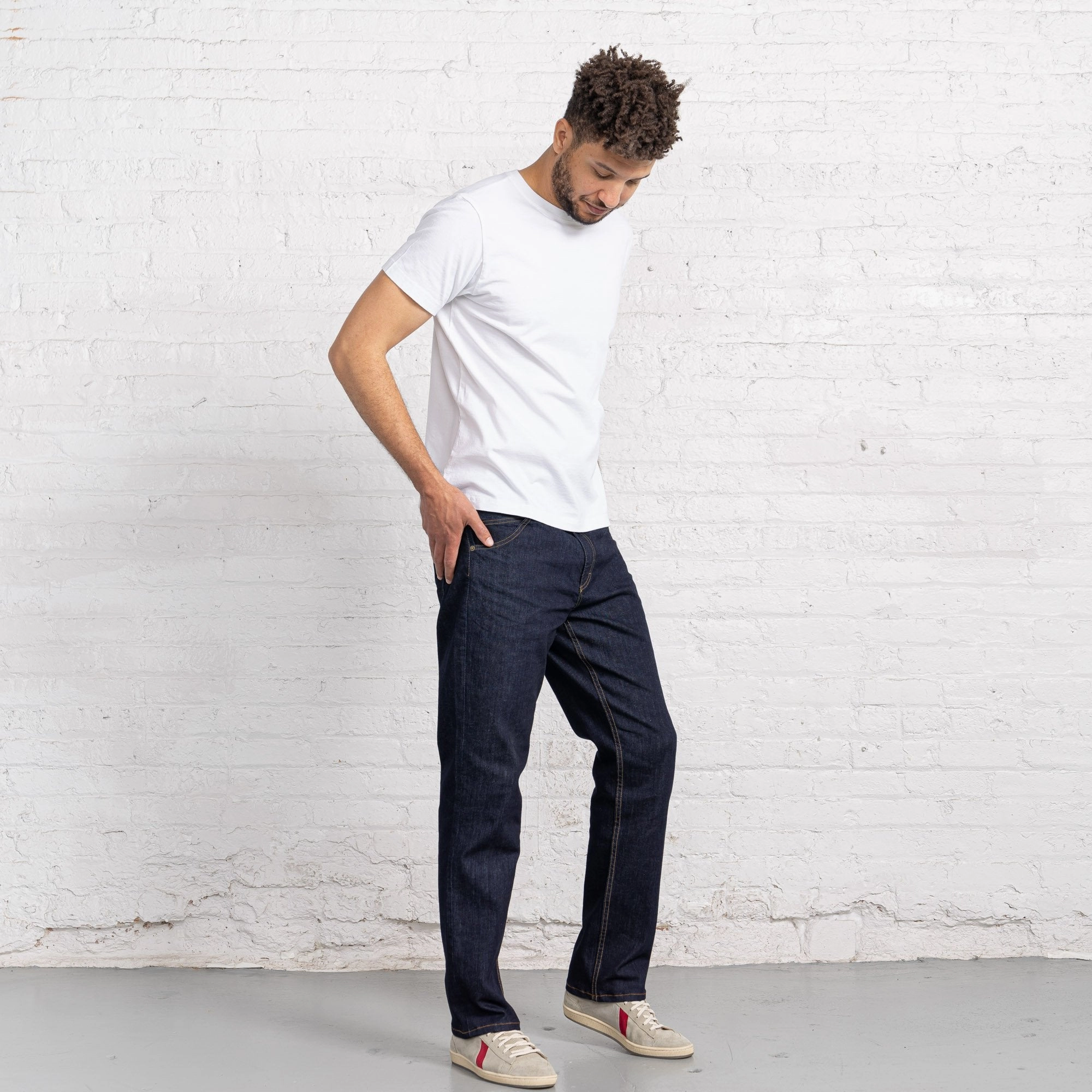 Relaxed Fit Dark Wash